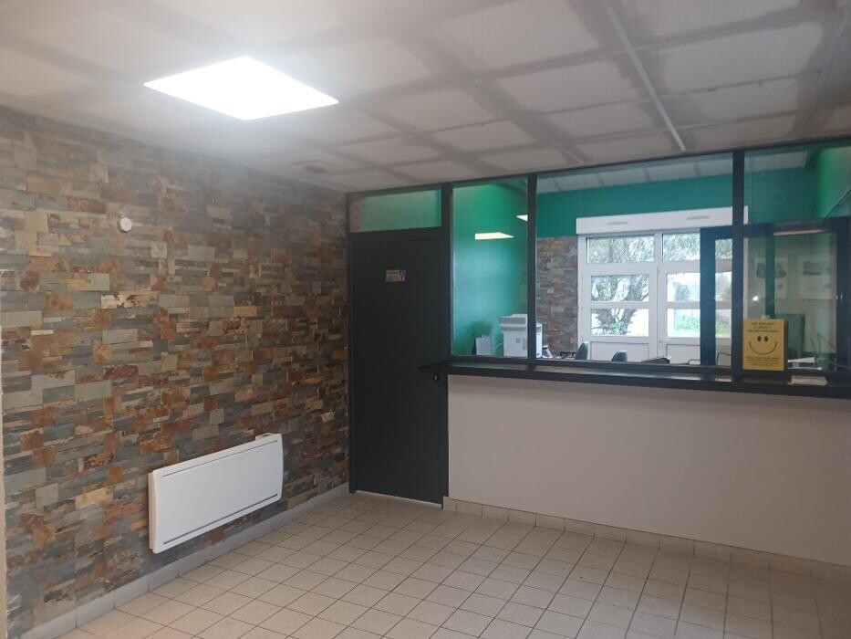 Images Centre de Contrôle Technique DEKRA