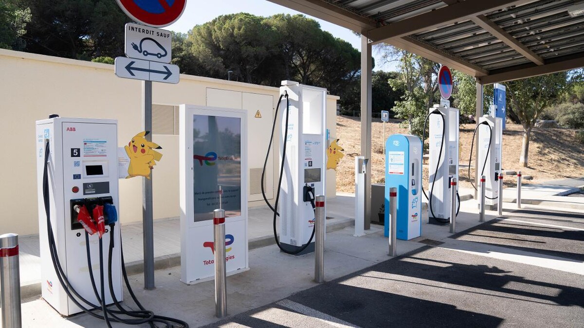 Images TotalEnergies Station de recharge