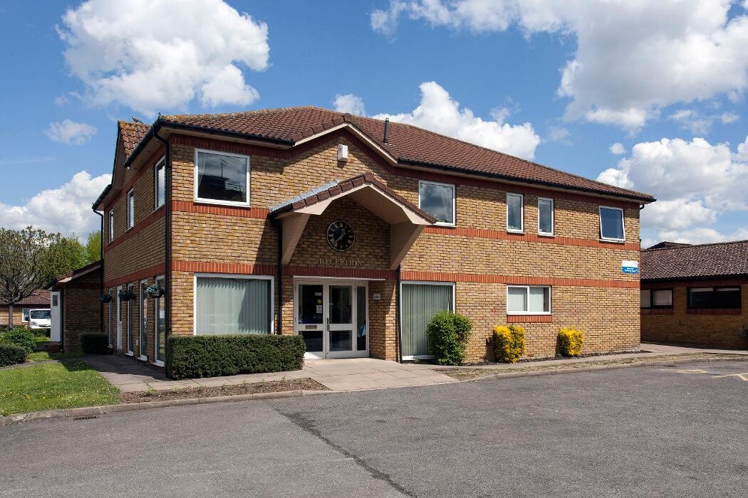 Images Manor Court Care Home - Bupa
