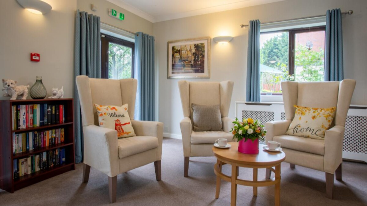 Images Newton Court Care Home - Bupa