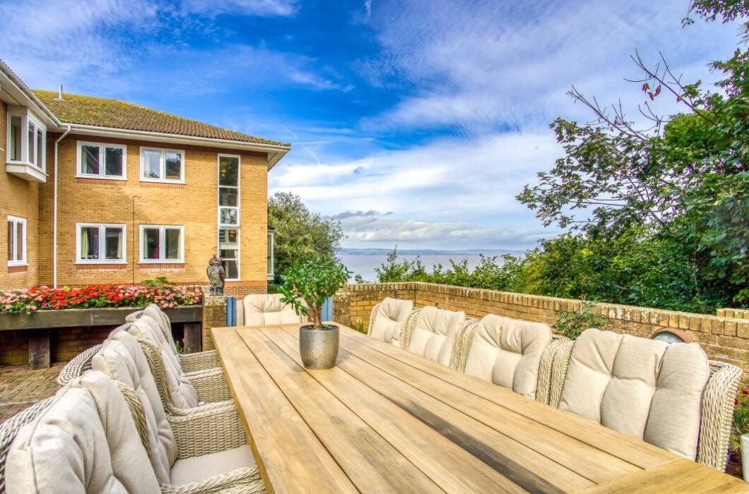 Images Norewood Lodge Care Home - Bupa