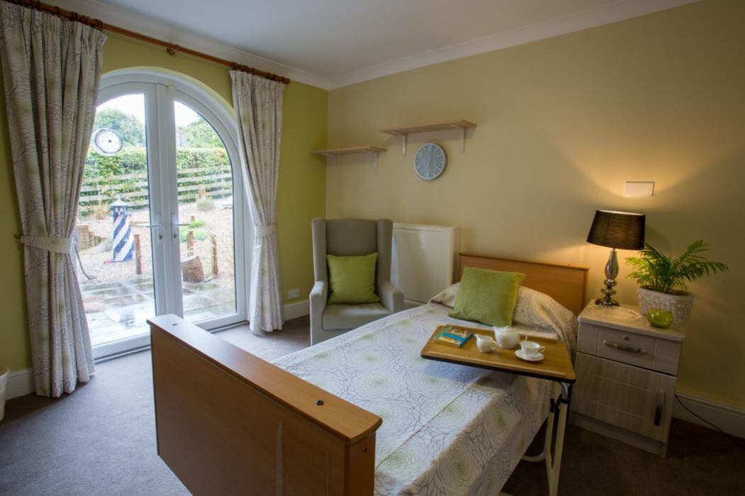 Images Norewood Lodge Care Home - Bupa