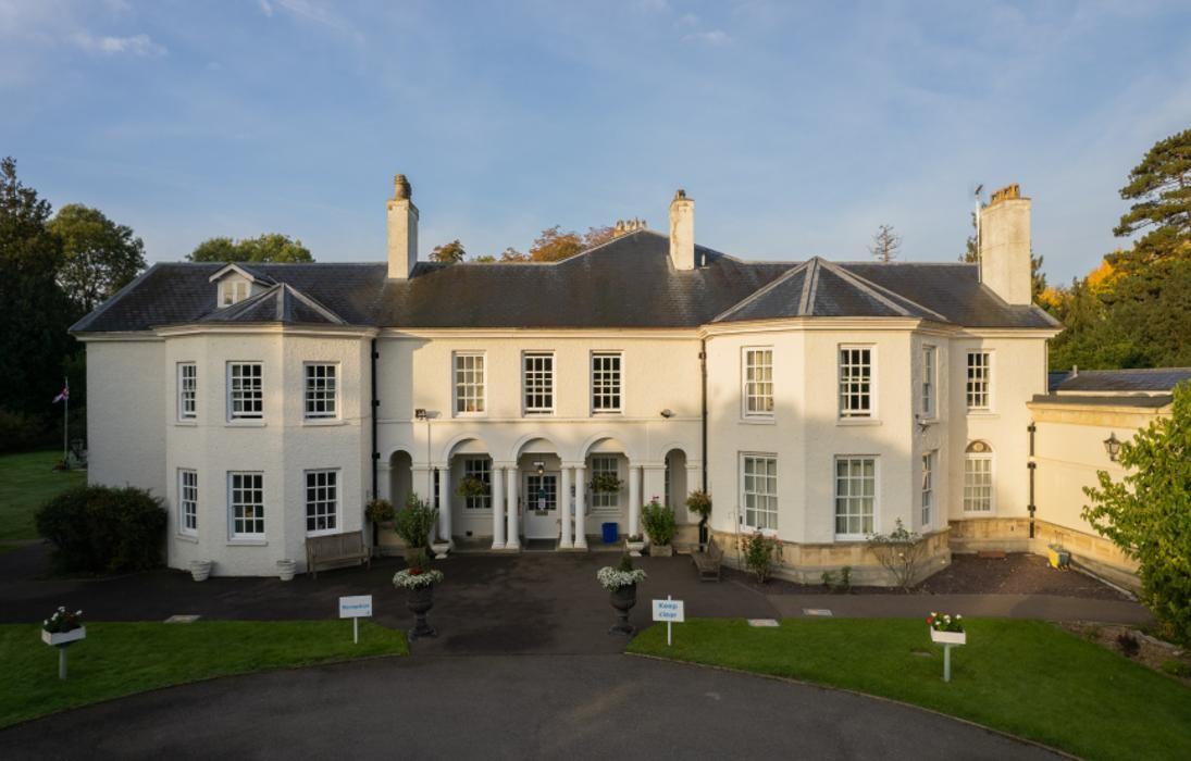 Images Staplehurst Manor Care Home - Bupa