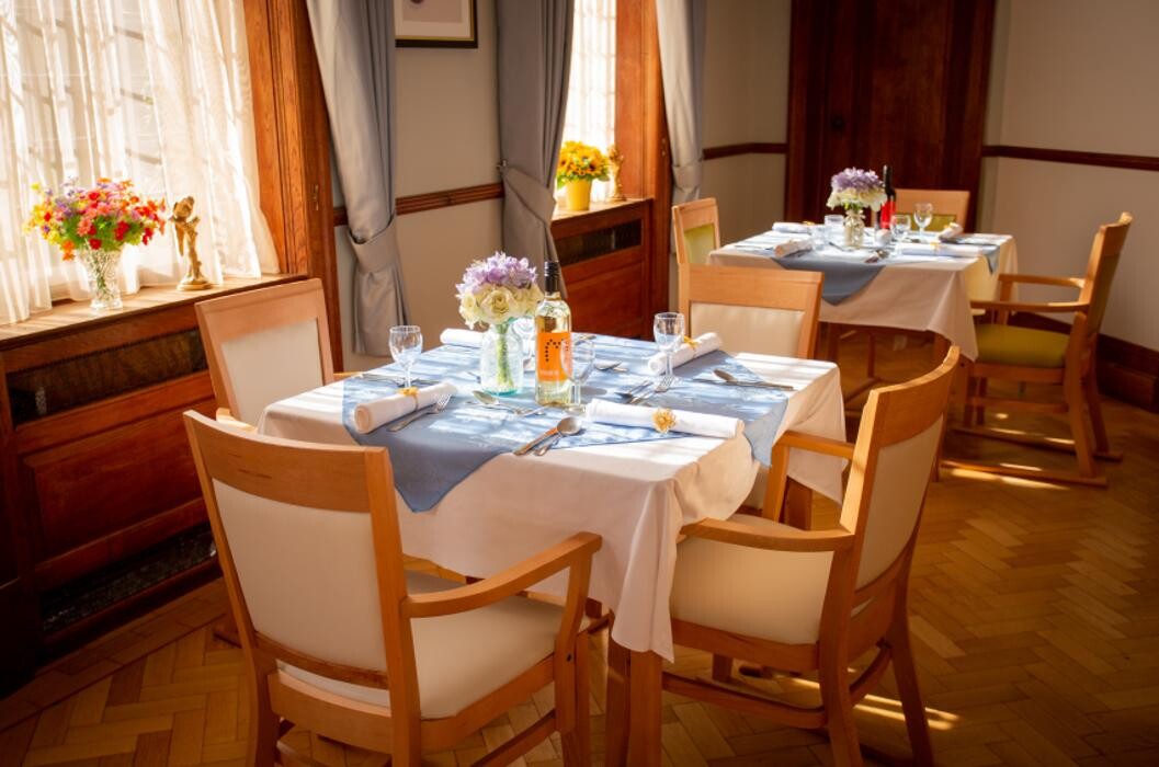 Images Staplehurst Manor Care Home - Bupa