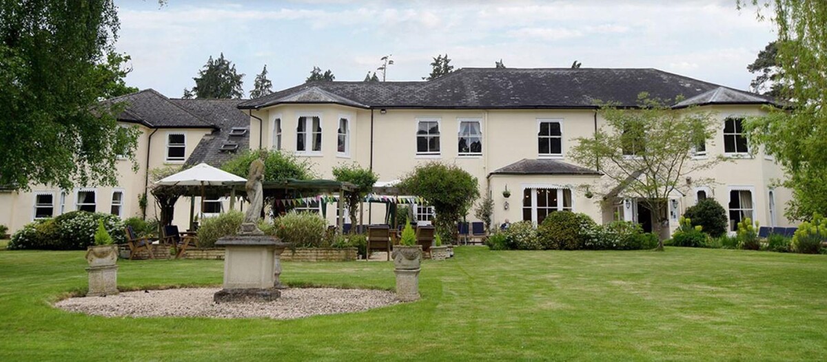 Images Tenterden House Care Home - Bupa