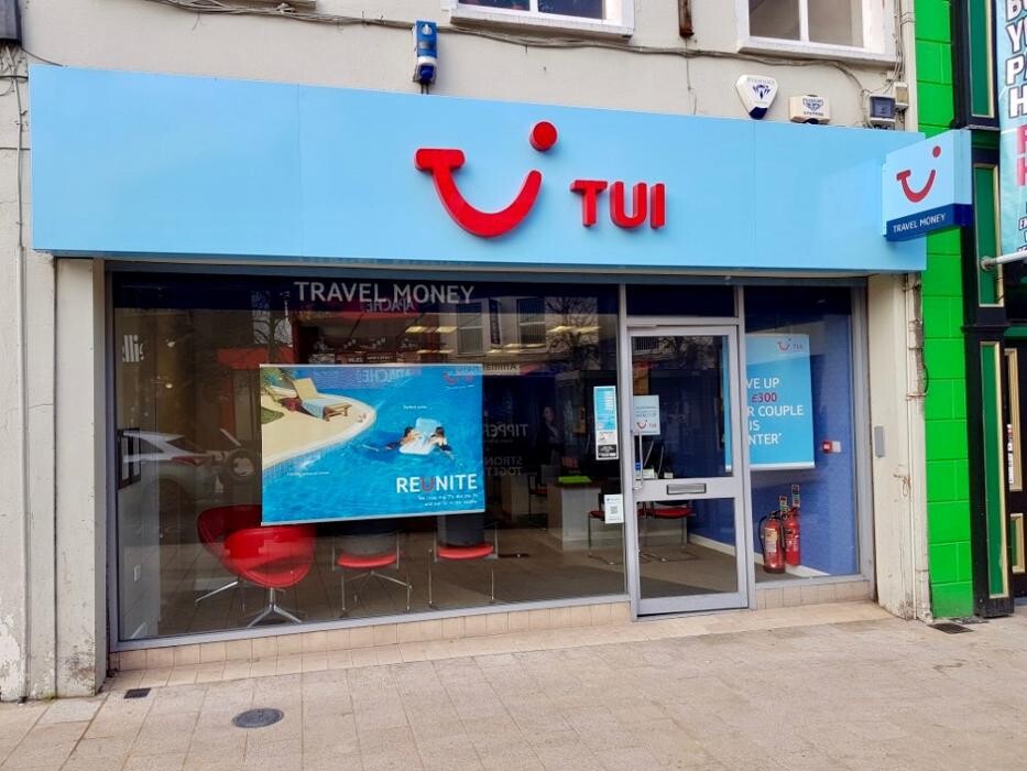 Images TUI Holiday Store