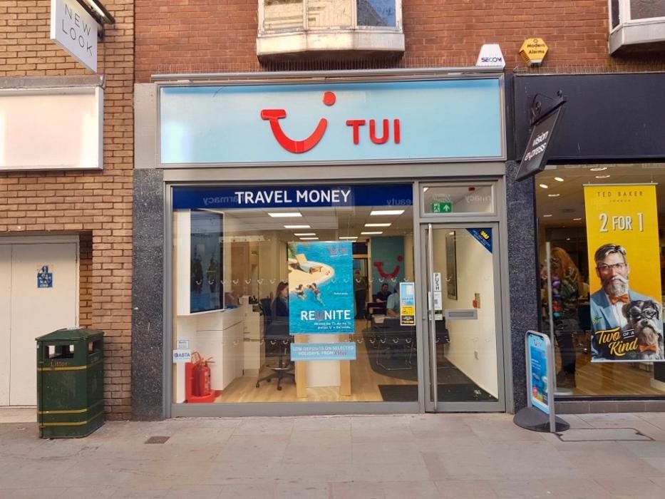 Images TUI Holiday Store