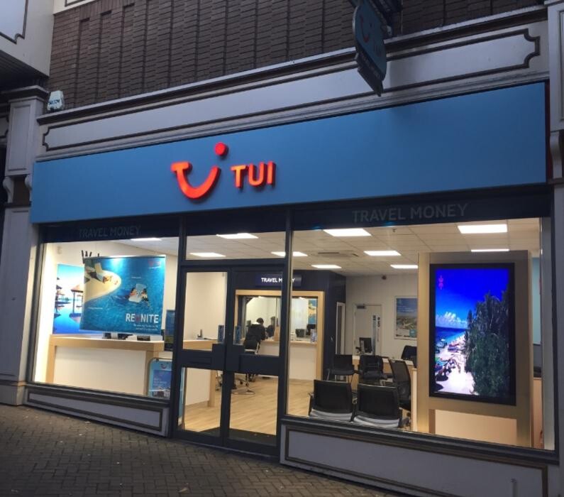 Images TUI Holiday Store