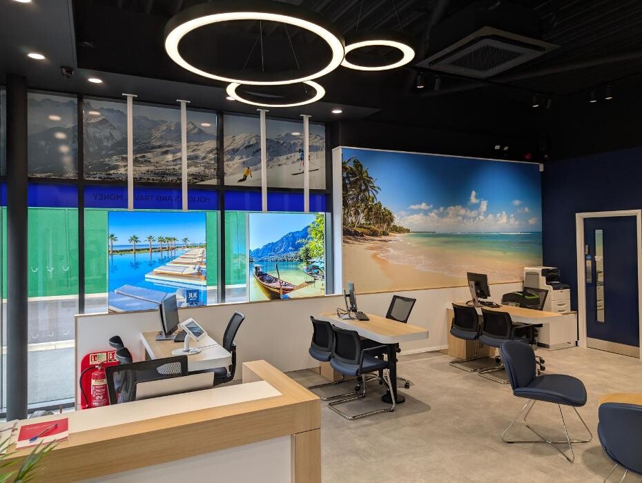 Images TUI Holiday Store