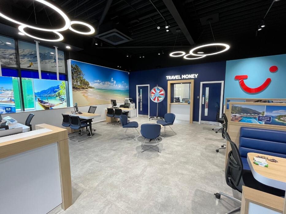 Images TUI Holiday Store