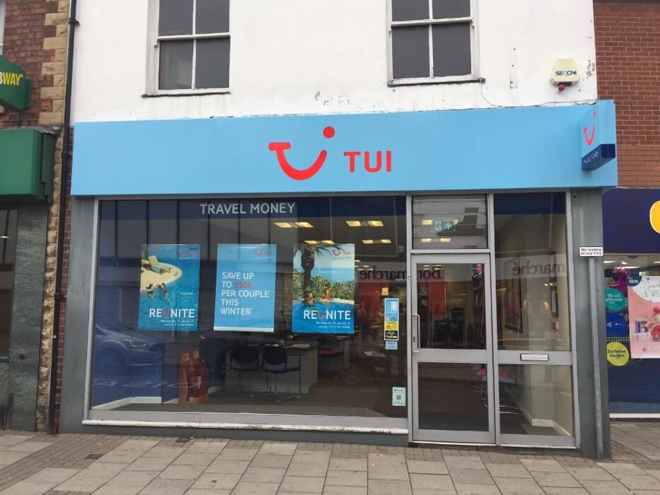Images TUI Holiday Store
