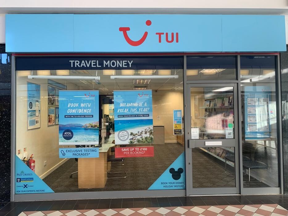 Images TUI Holiday Store