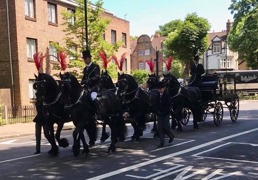Images Selsdon & District Funeral Service