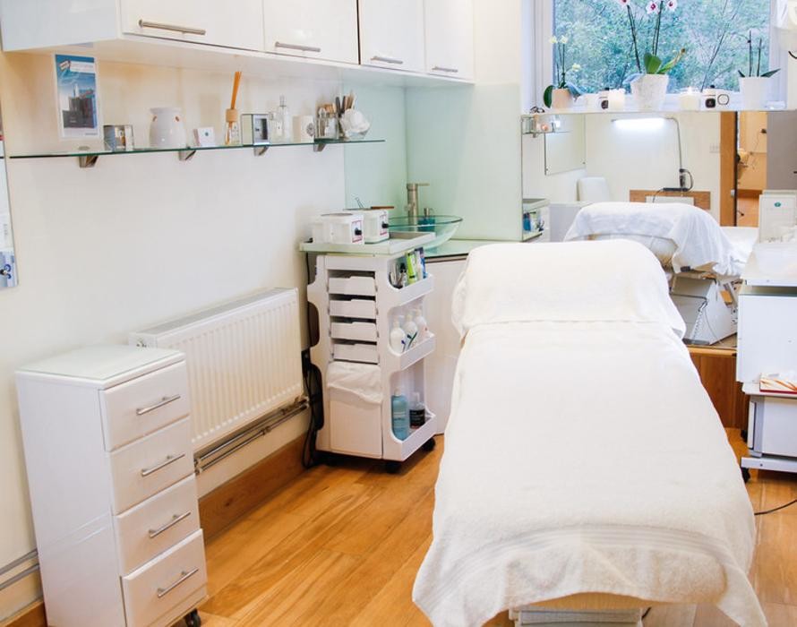 Images The White Room Beauty Lounge