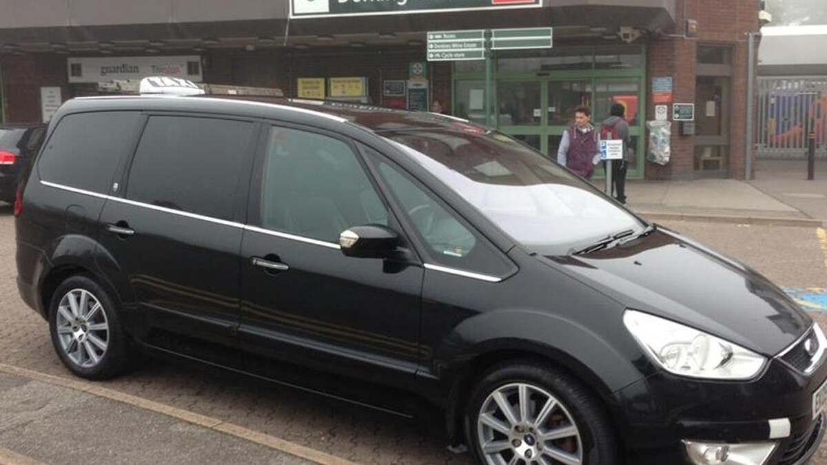 Images A-2-B Dorking Taxis