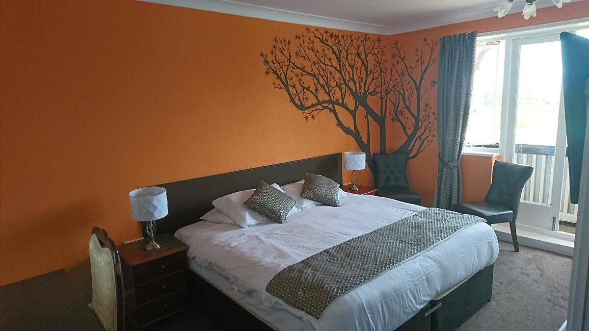 Images Lakeside Hotel