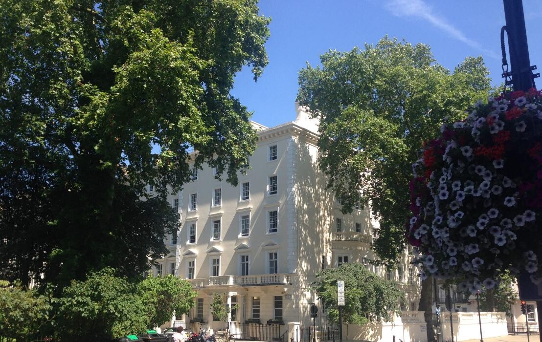 Images Holland House (Victoria)