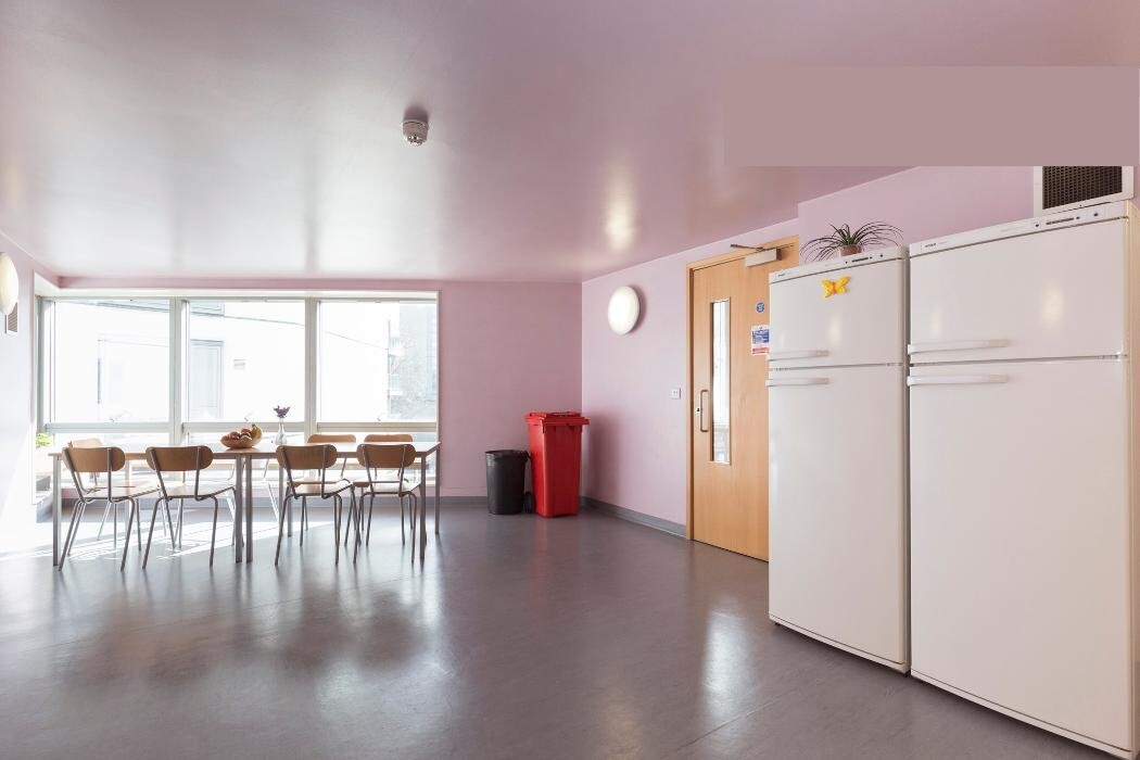Images Friendship House (Southwark)