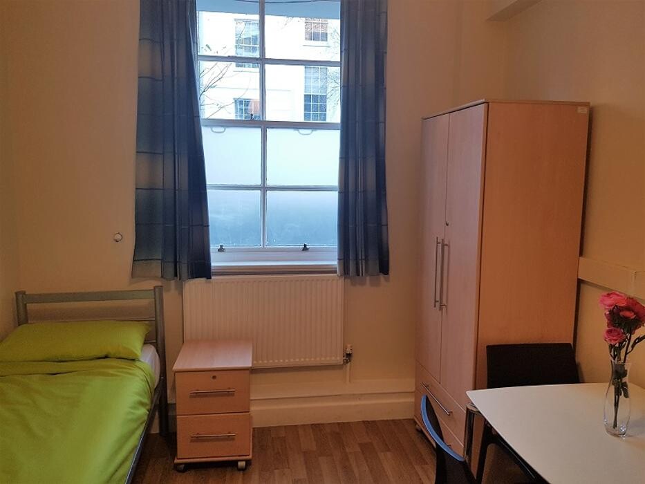 Images Bowden Court (Notting Hill)