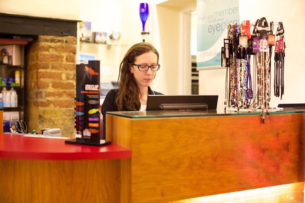 Images Adlam & Coomber Optometrists