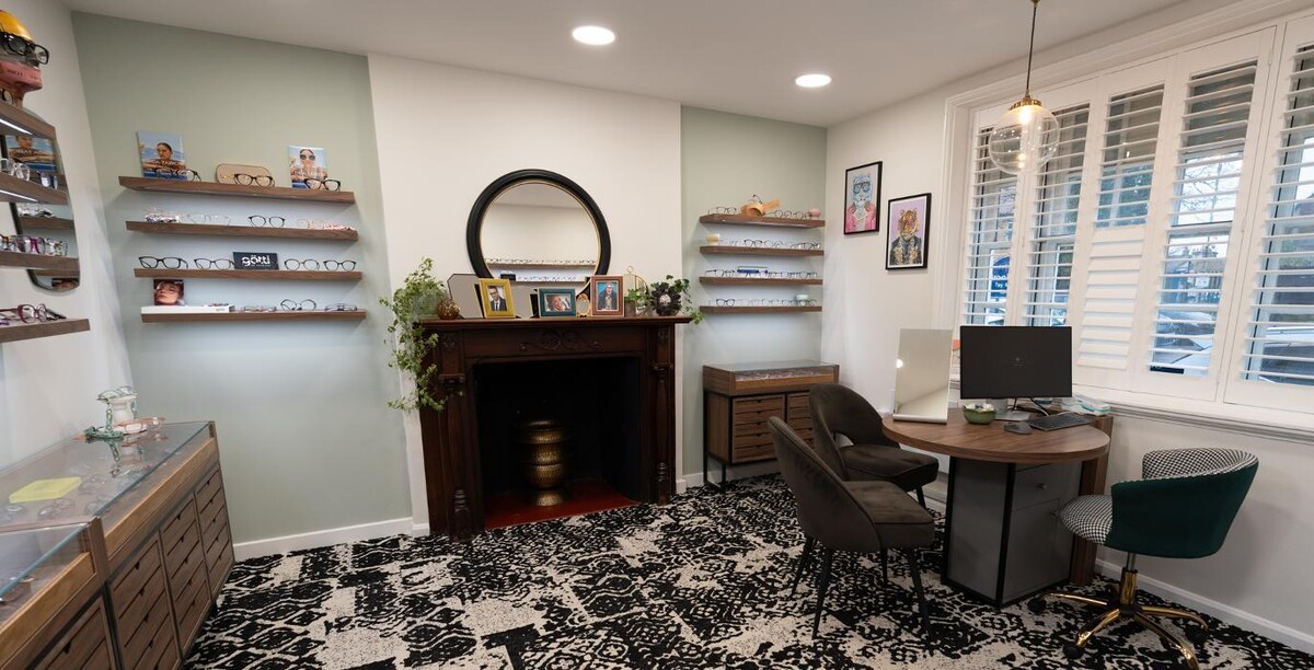 Images Adlam & Coomber Optometrists