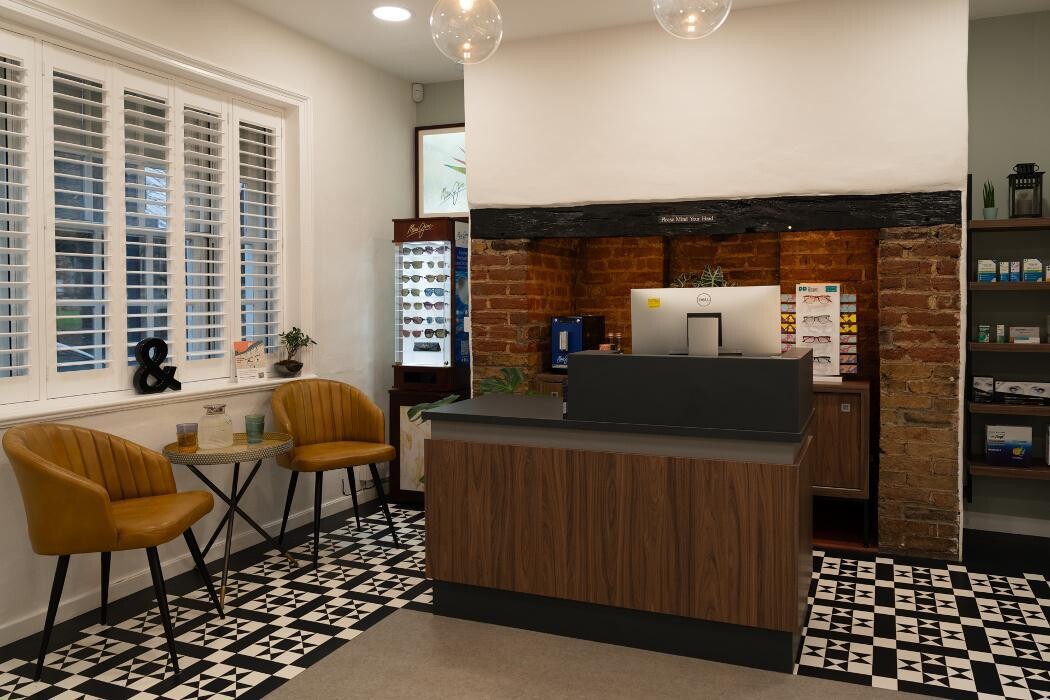 Images Adlam & Coomber Optometrists