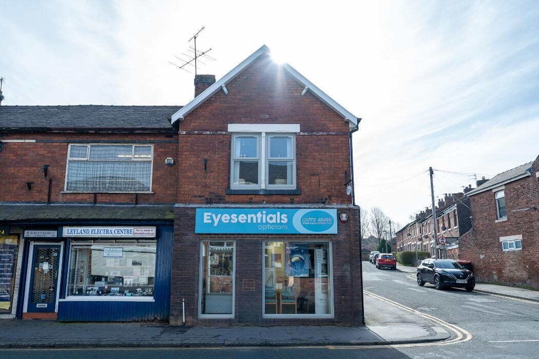 Images Eyesentials Opticians