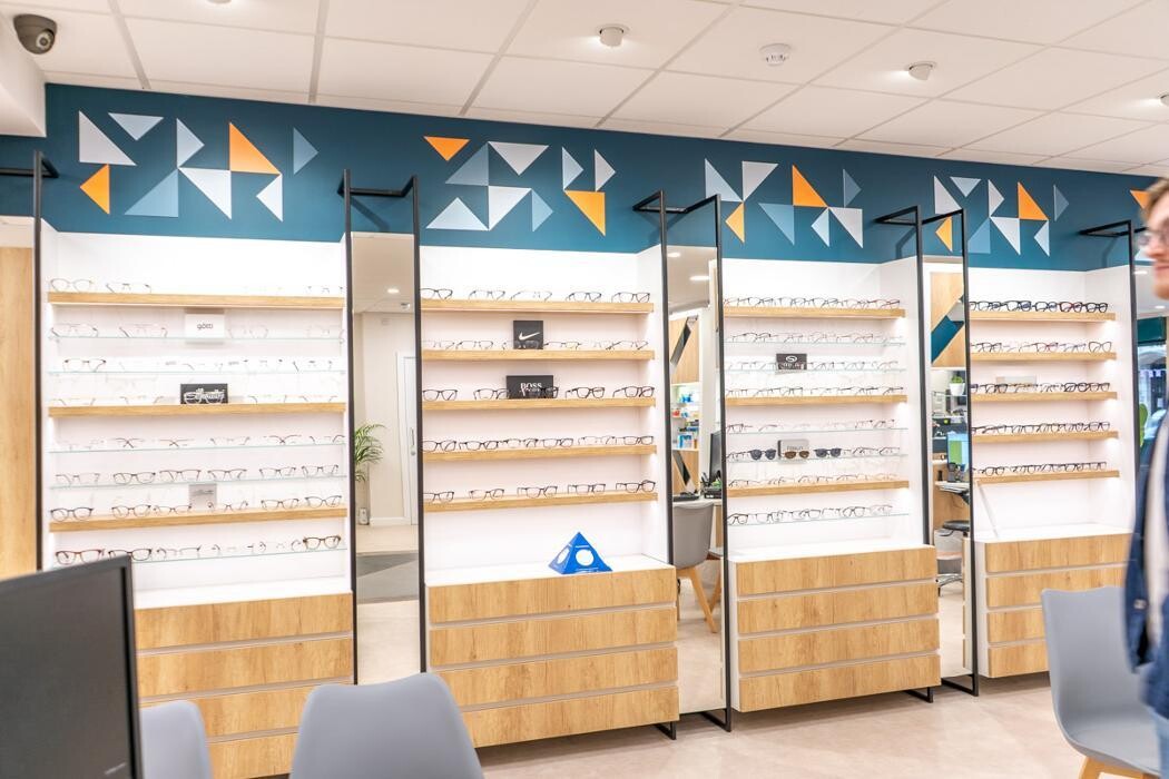 Images Gordon Thomas Opticians