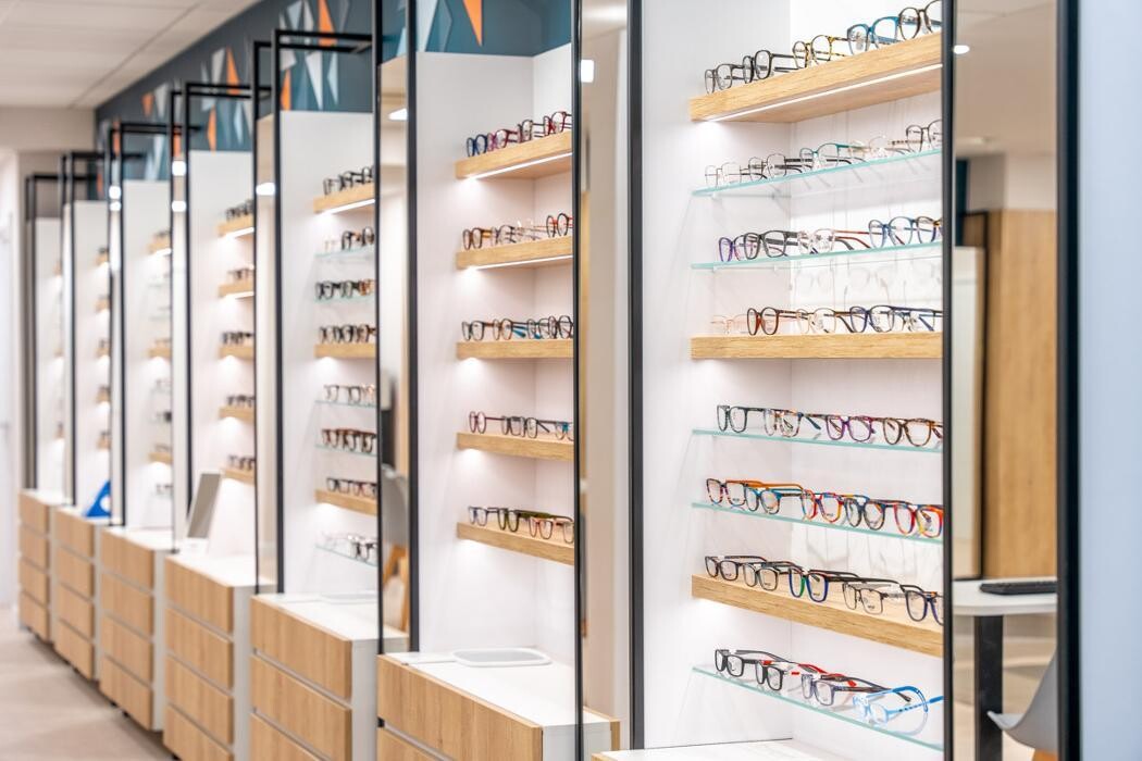 Images Gordon Thomas Opticians