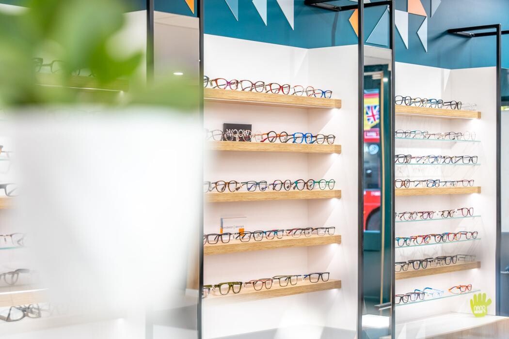 Images Gordon Thomas Opticians