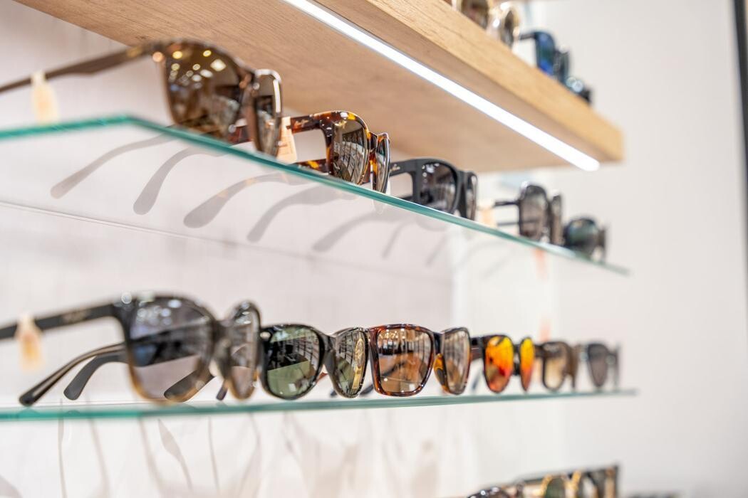 Images Gordon Thomas Opticians