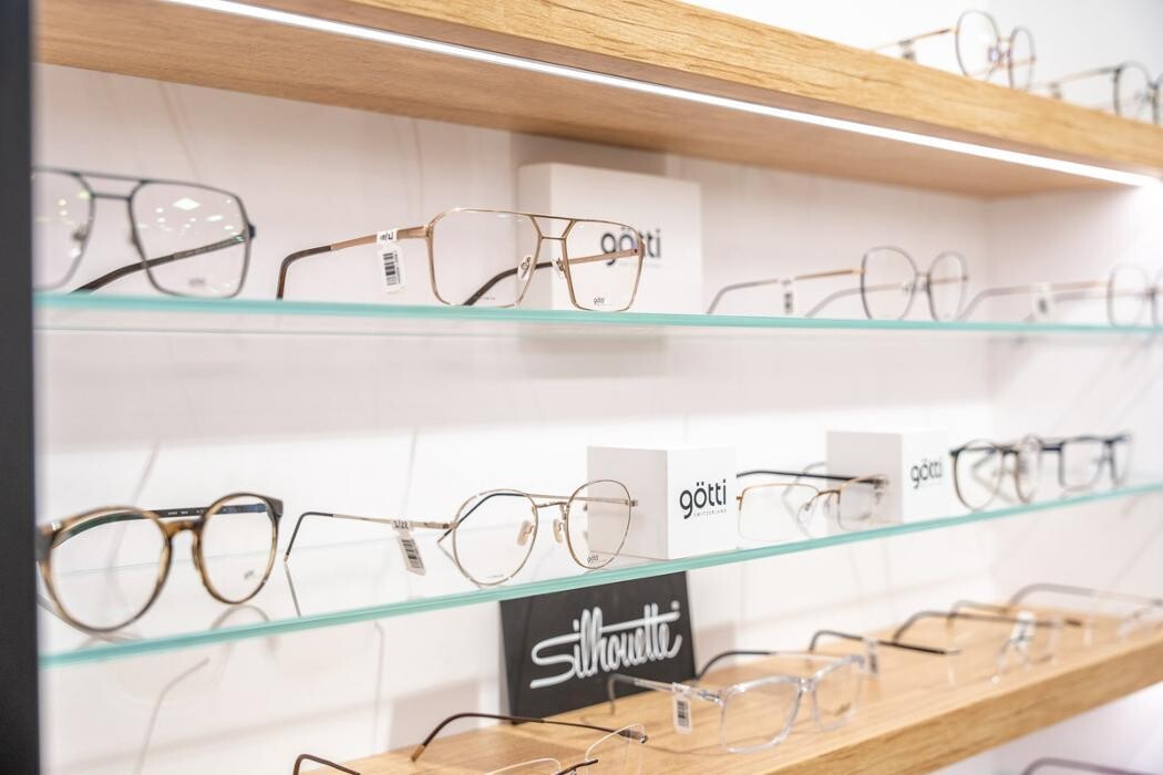 Images Gordon Thomas Opticians