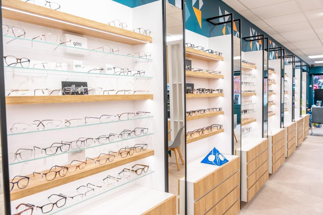 Images Gordon Thomas Opticians