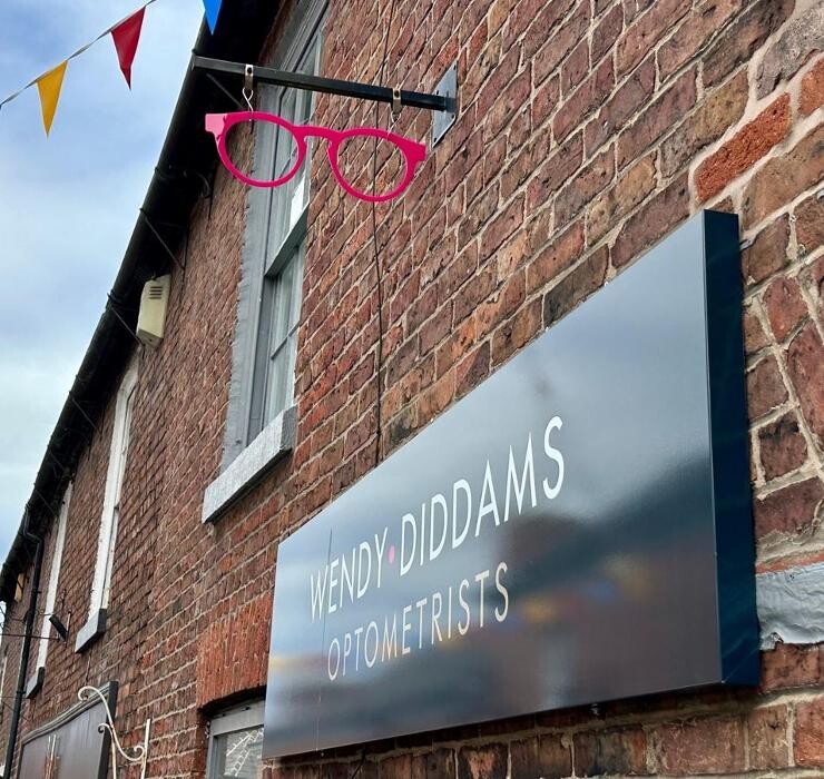 Images Wendy Diddams Optometrists