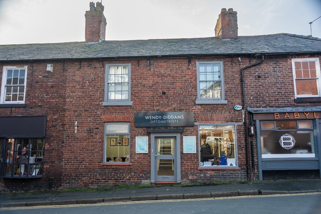 Images Wendy Diddams Optometrists