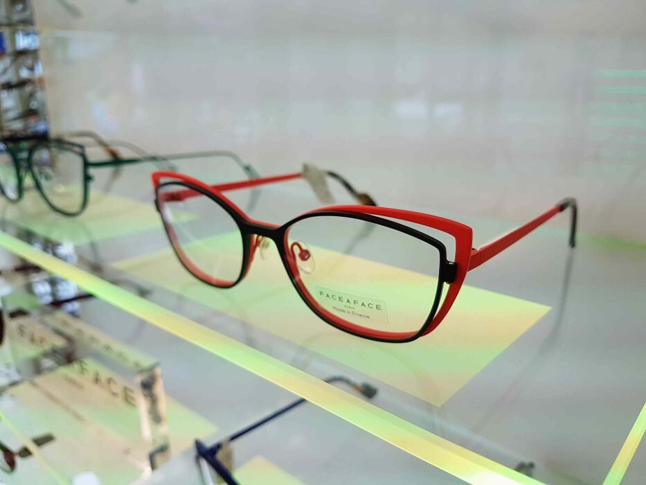 Images Dineen Opticians