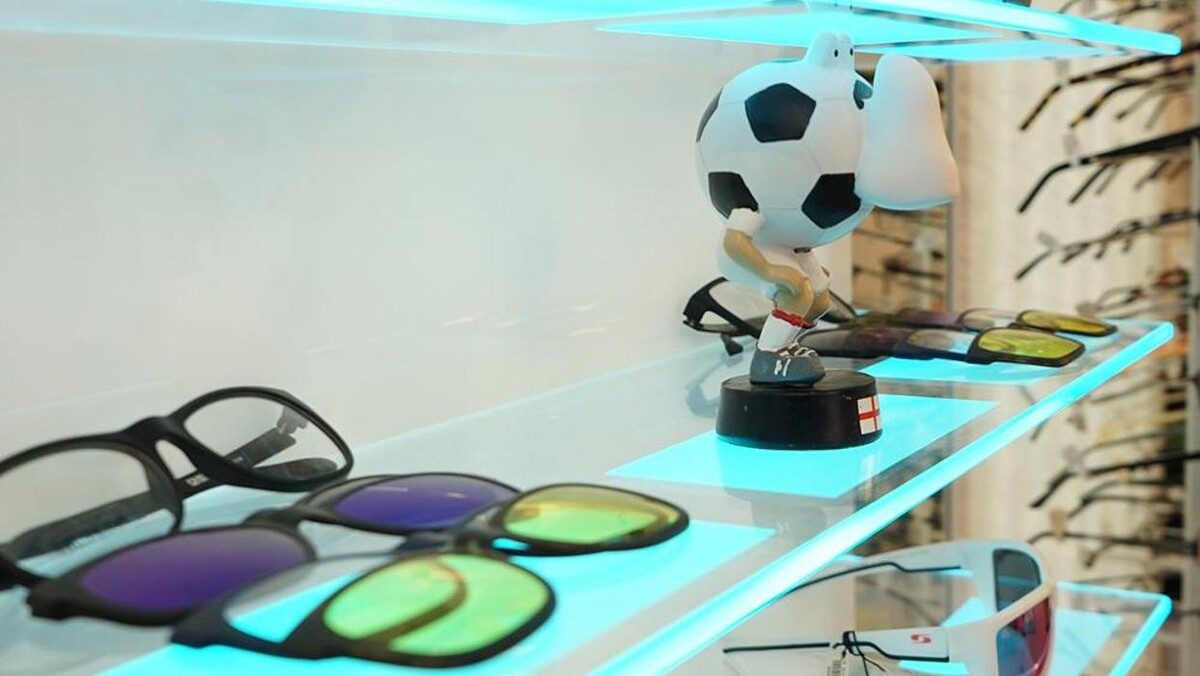 Images Dineen Opticians