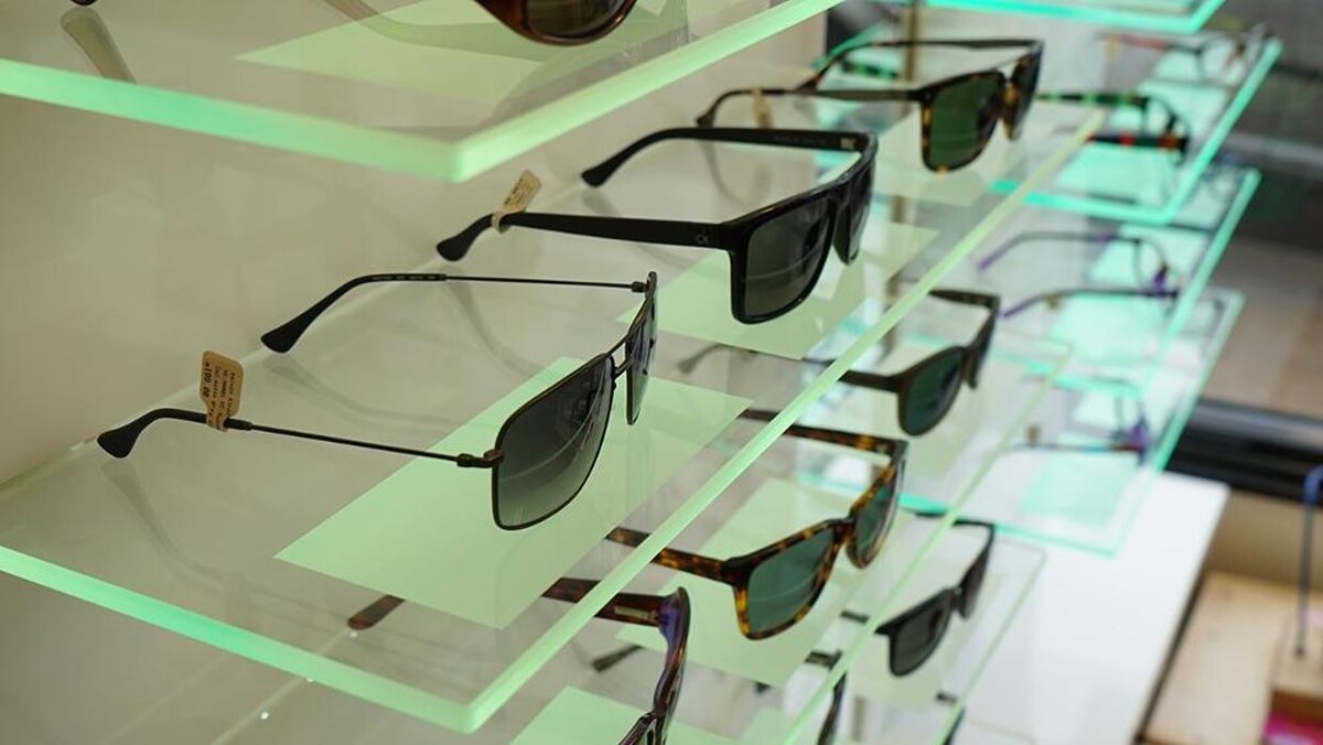 Images Dineen Opticians