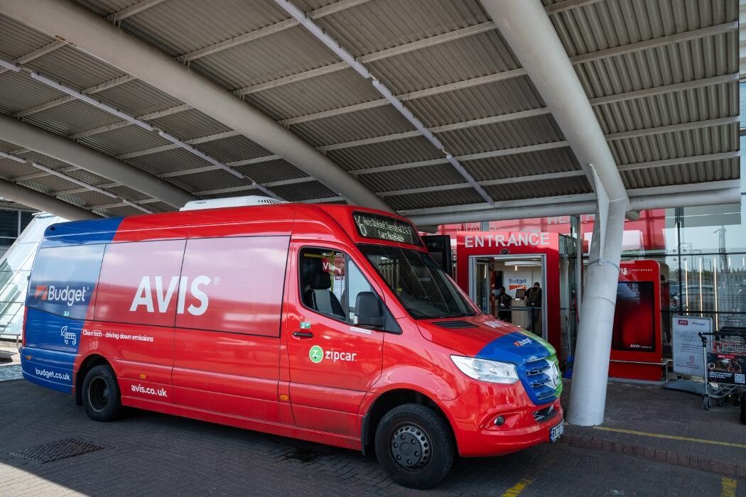 Images Avis Car Hire - Heathrow Airport T2, T3 and T4