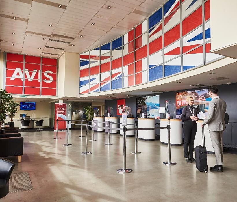 Images Avis Car Hire - Heathrow Airport T2, T3 and T4