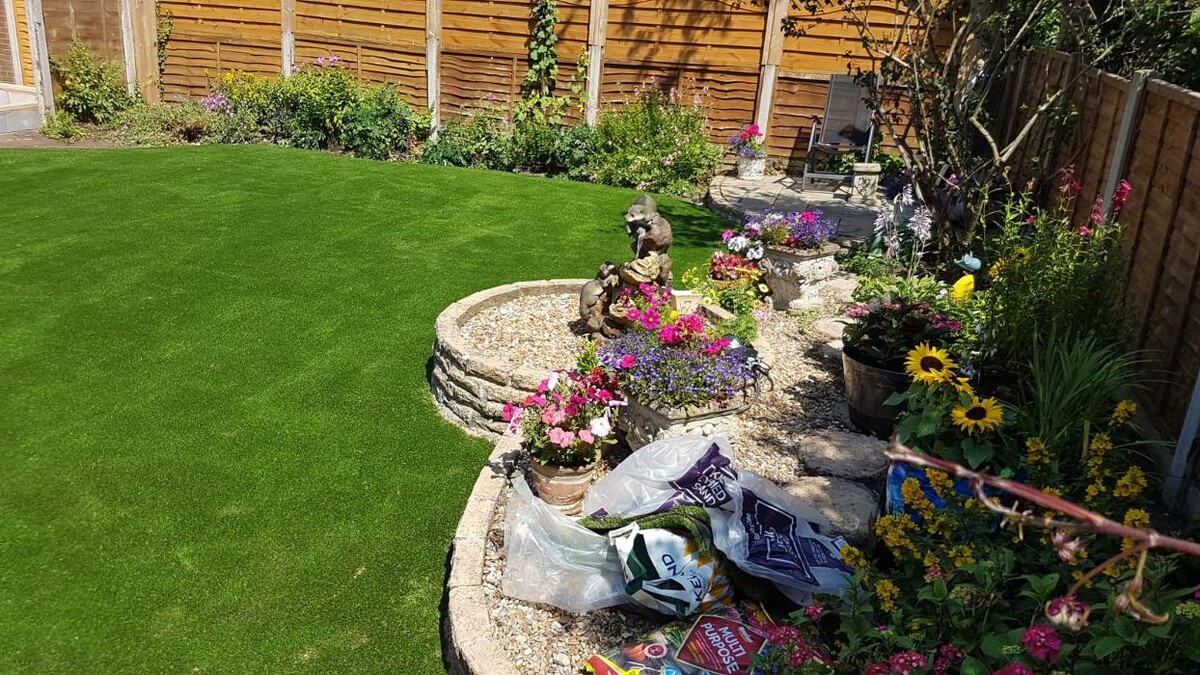 Images Fairlawns Artificial Grass