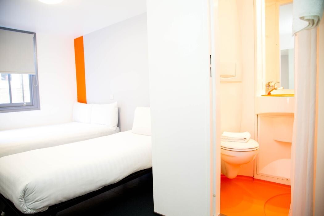 Images easyHotel London Victoria