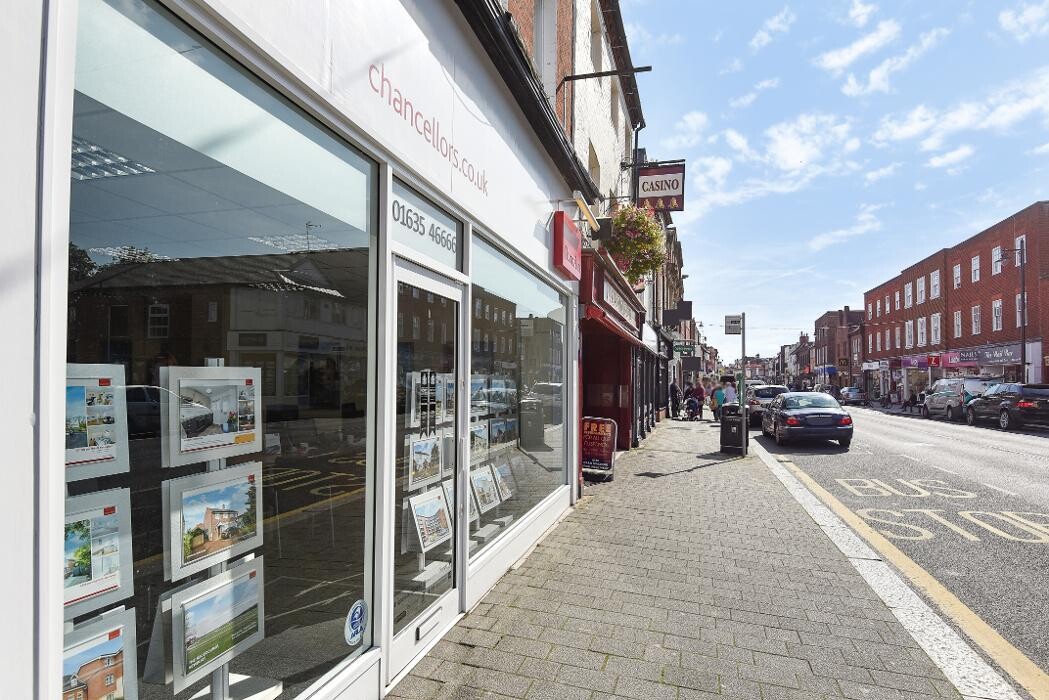 Images Chancellors - Newbury Estate Agents
