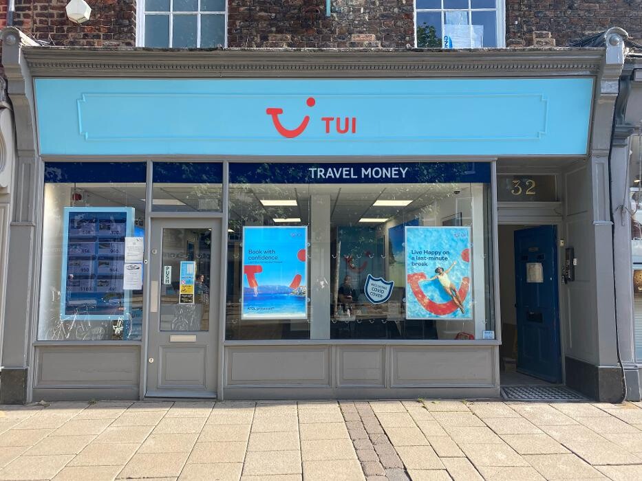 Images TUI Holiday Store