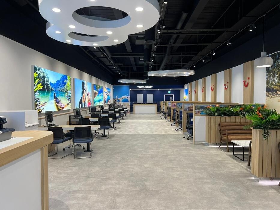 Images TUI Holiday Store