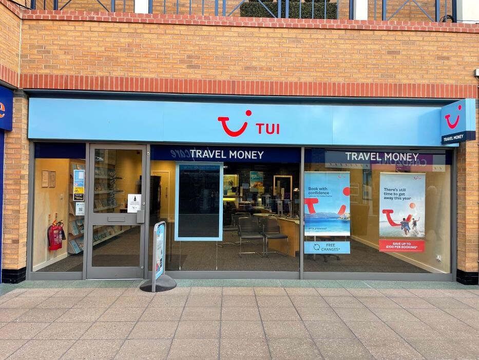 Images TUI Holiday Store