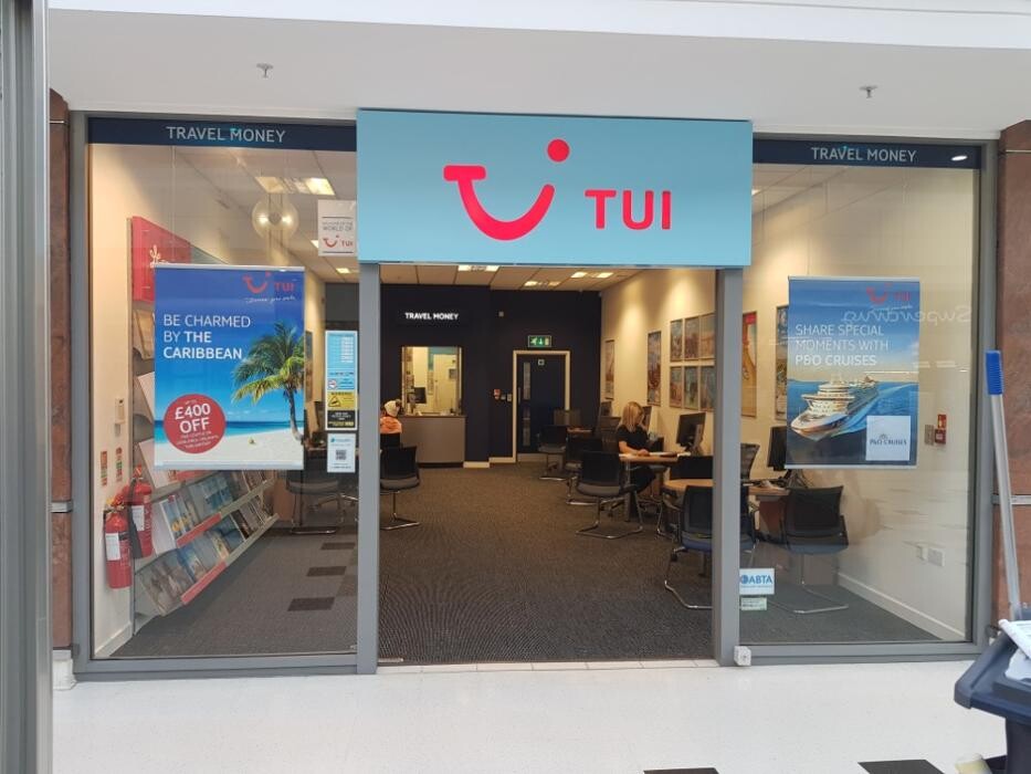 Images TUI Holiday Store