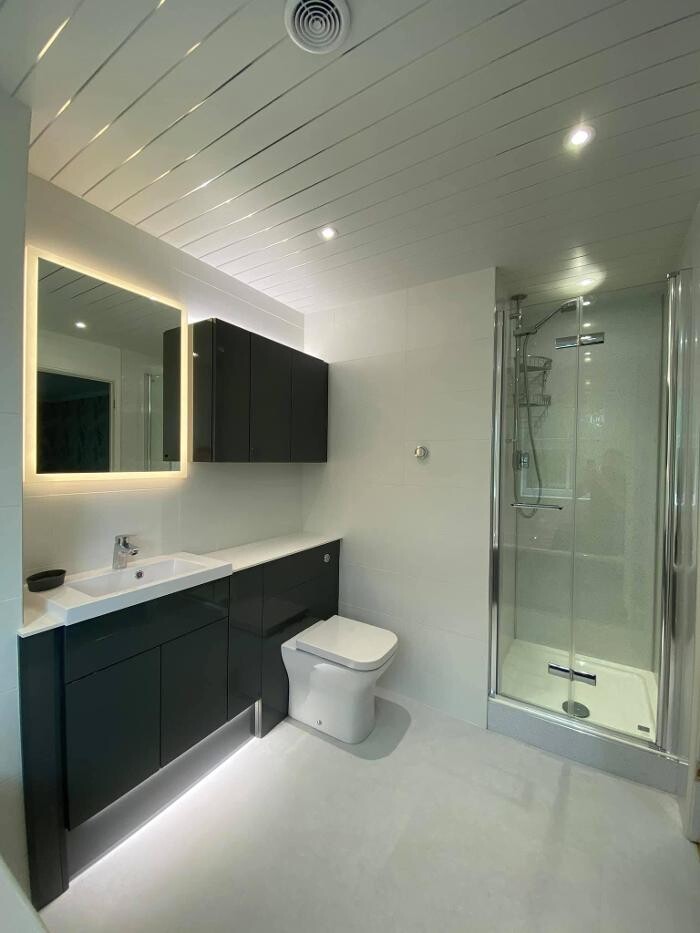 Images Brian Clark & Son Ltd