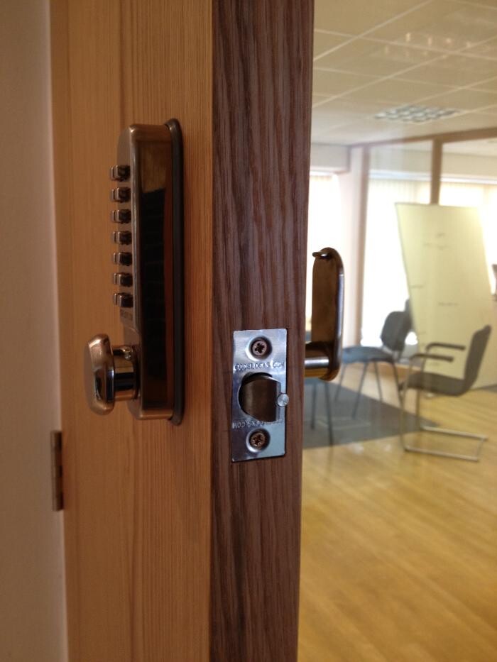 Images 1A Ideal Locksmiths Ltd