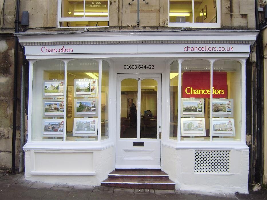 Images Chancellors - Chipping Norton Estate Agents